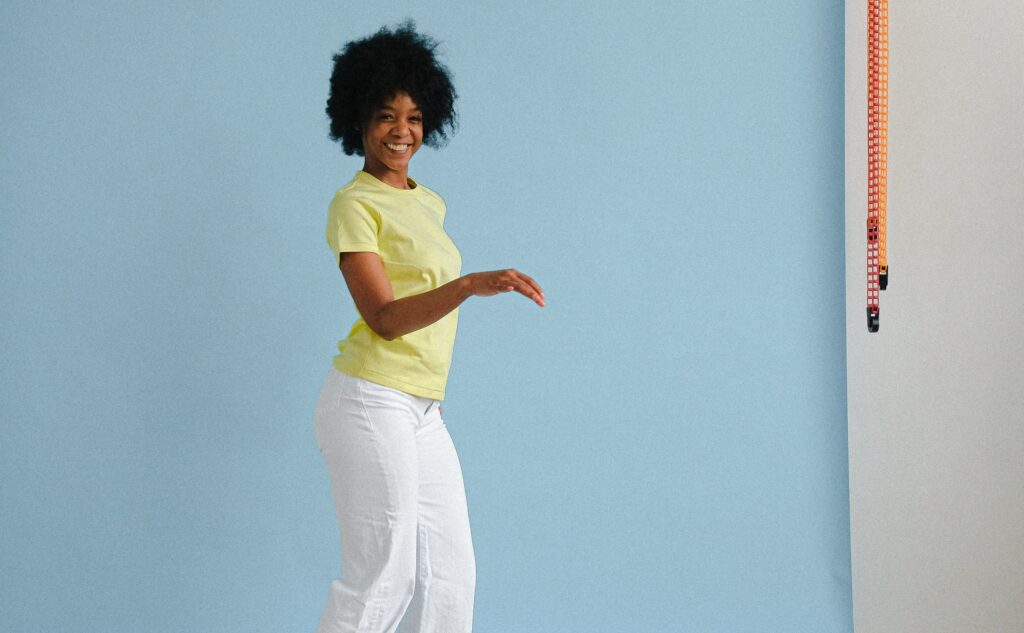 En kvinna som dansar